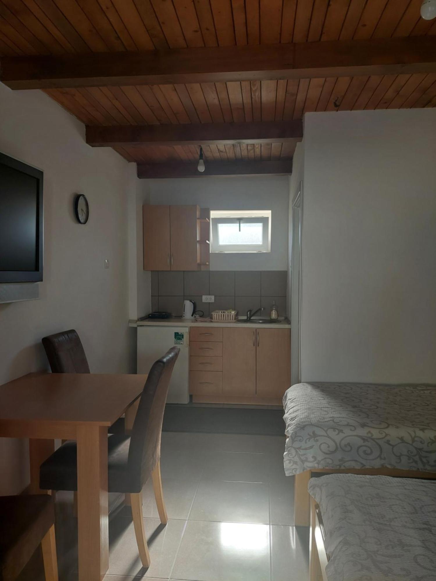 Apartment M&M Pacir Exteriör bild